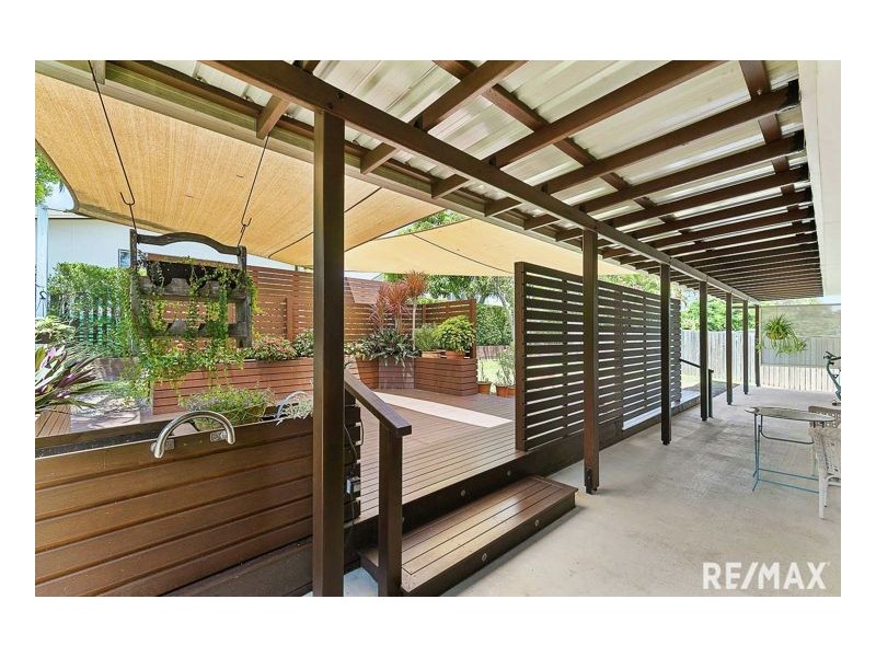 383 Boat Harbour Drive, Scarness QLD 4655