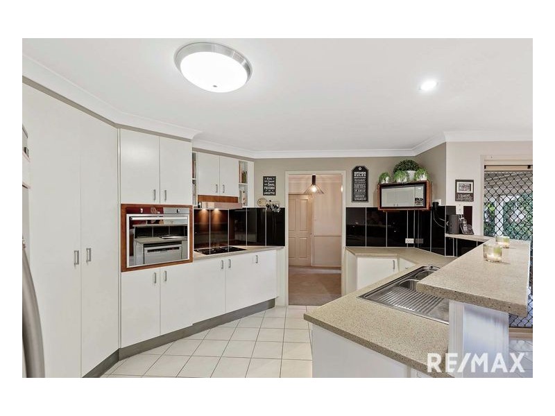 14 Mackay Dr, Kawungan QLD 4655