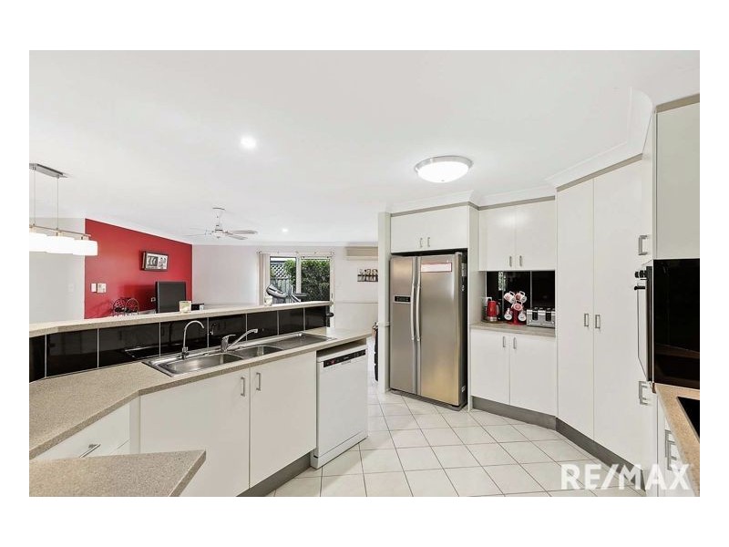 14 Mackay Dr, Kawungan QLD 4655