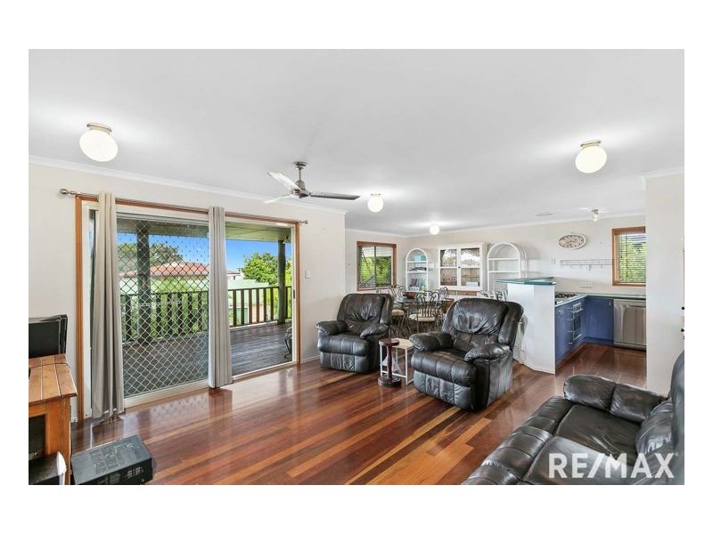 6 Flinders Street, Point Vernon QLD 4655