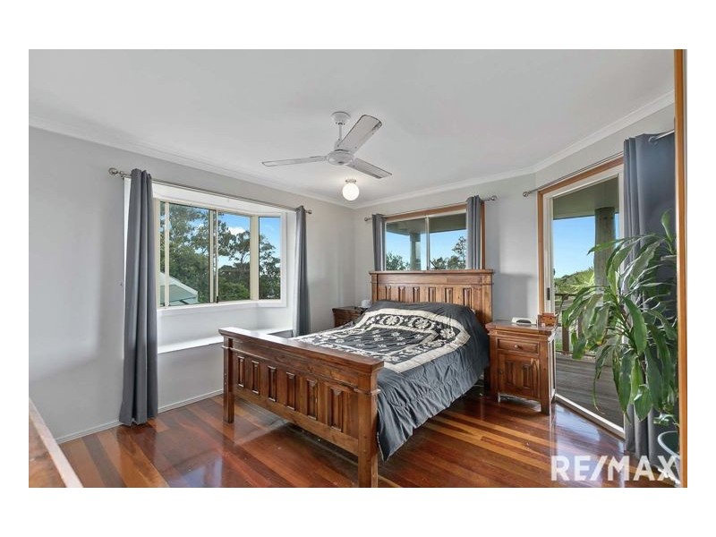 6 Flinders Street, Point Vernon QLD 4655