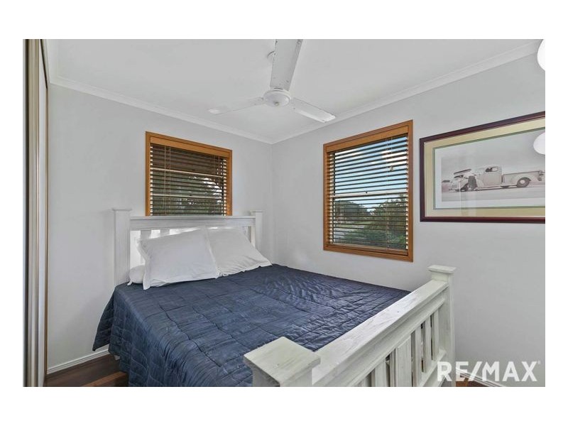 6 Flinders Street, Point Vernon QLD 4655