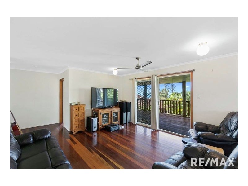 6 Flinders Street, Point Vernon QLD 4655