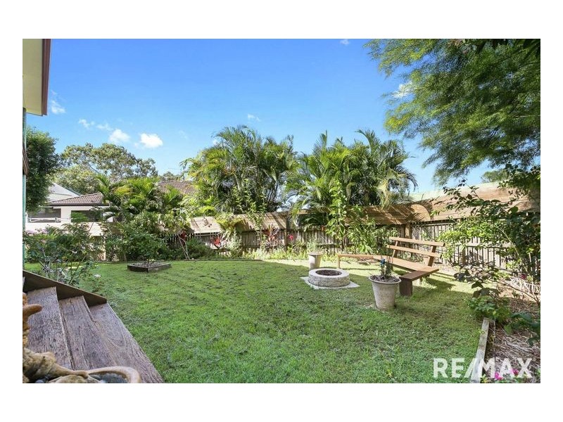 6 Flinders Street, Point Vernon QLD 4655