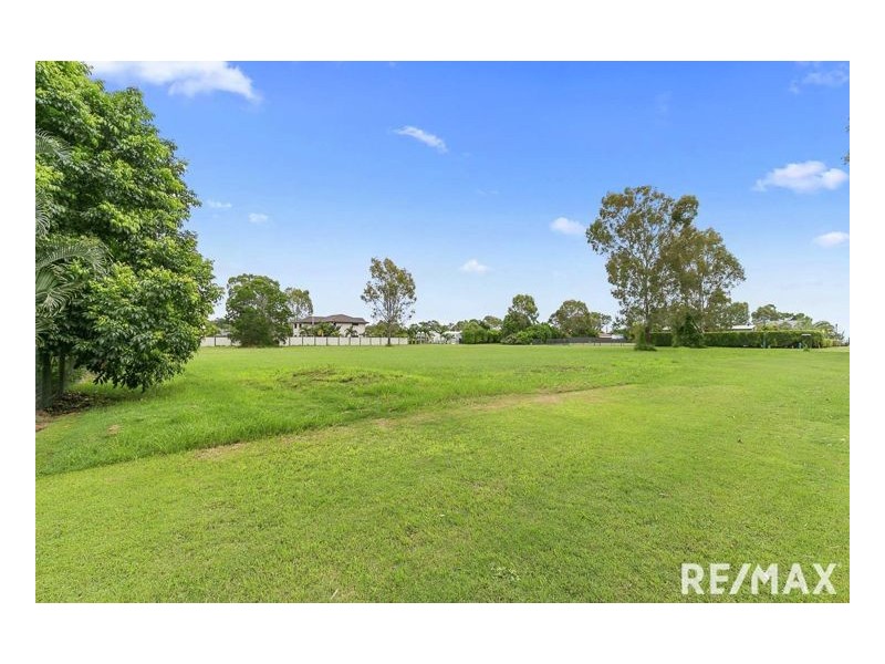 2 Dundowran Beach Esplanade, Dundowran Beach QLD 4655