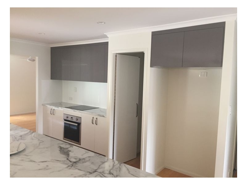 41 Brighton Street, Point Vernon QLD 4655