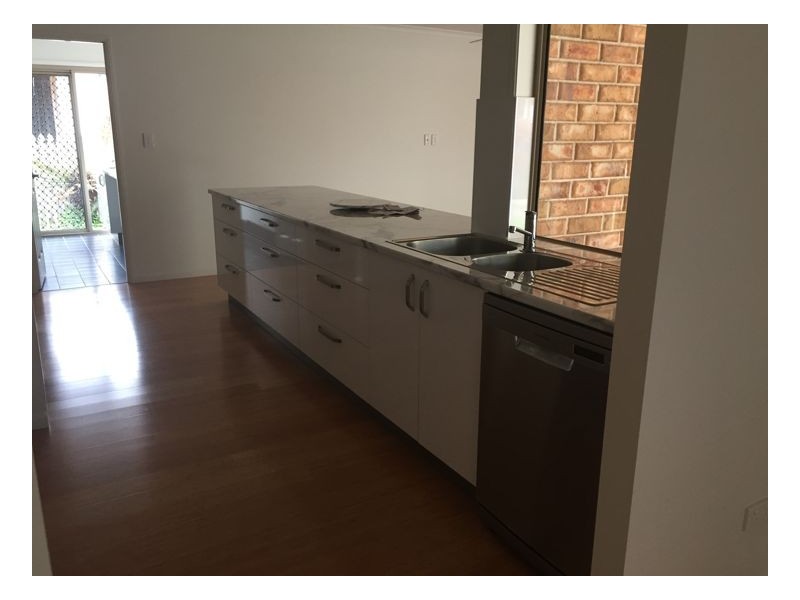 41 Brighton Street, Point Vernon QLD 4655