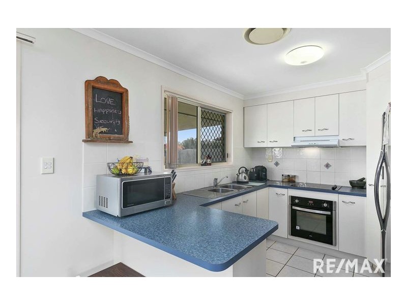 34 Archer Drive, Point Vernon QLD 4655