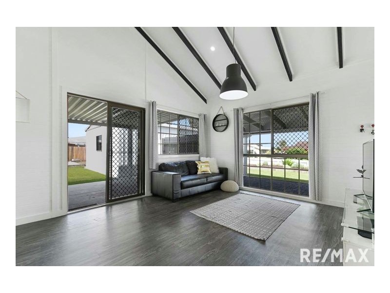3 Berna Court, Point Vernon QLD 4655