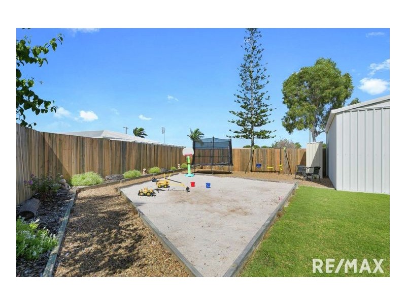 3 Berna Court, Point Vernon QLD 4655