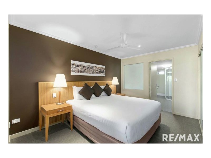 225/569 Esplanade, Urangan QLD 4655