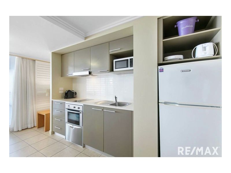 225/569 Esplanade, Urangan QLD 4655