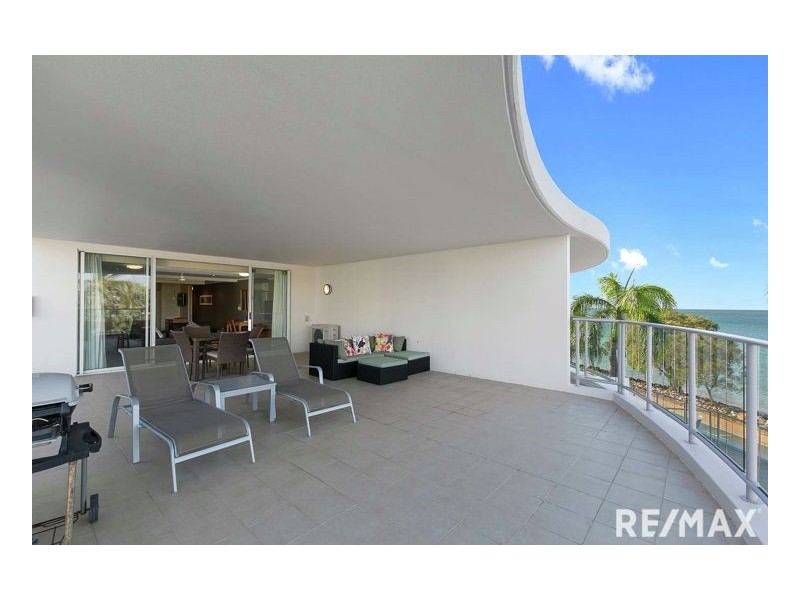 225/569 Esplanade, Urangan QLD 4655