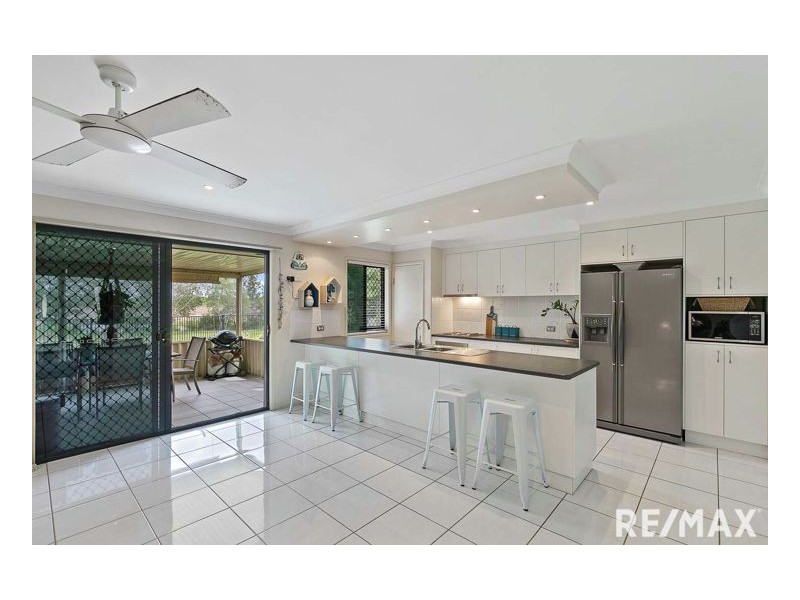 49 Yarrilee Circuit, Dundowran QLD 4655