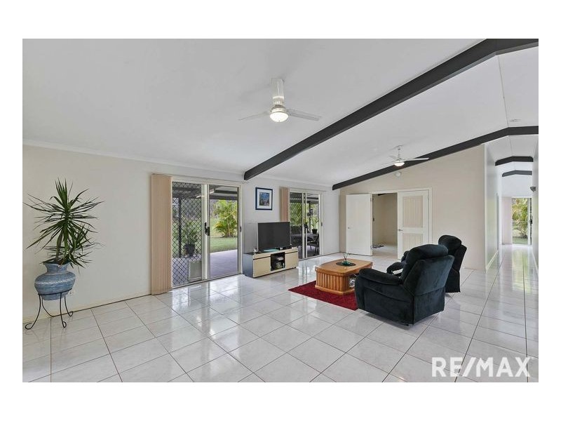 2 Caroline Court, Burrum River QLD 4659