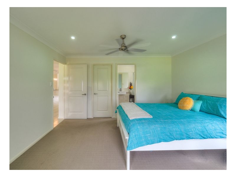 32 Cooks Road, Urraween QLD 4655