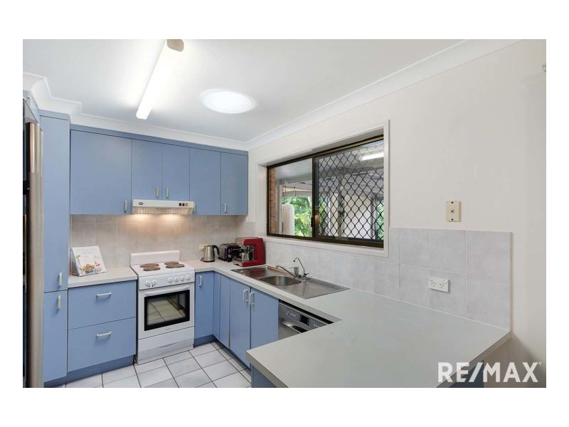 9 Burralong Drive, Wondunna QLD 4655