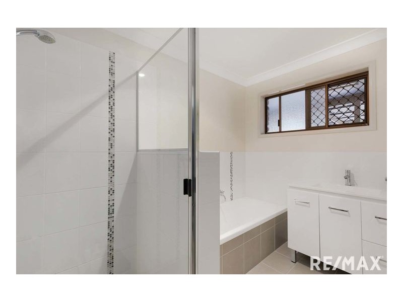 9 Burralong Drive, Wondunna QLD 4655