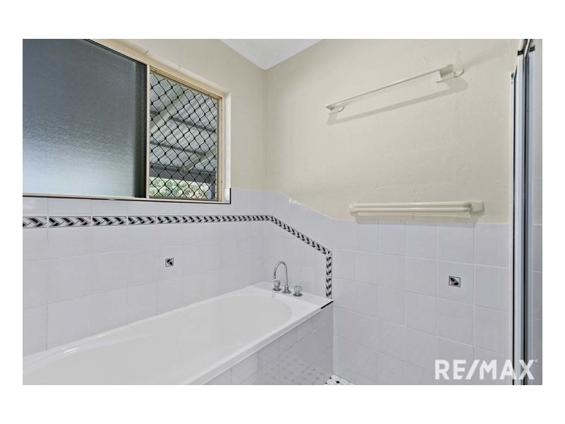 96 Seaview Drive, Booral QLD 4655
