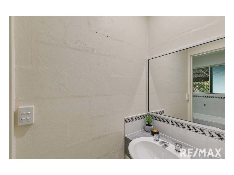 96 Seaview Drive, Booral QLD 4655