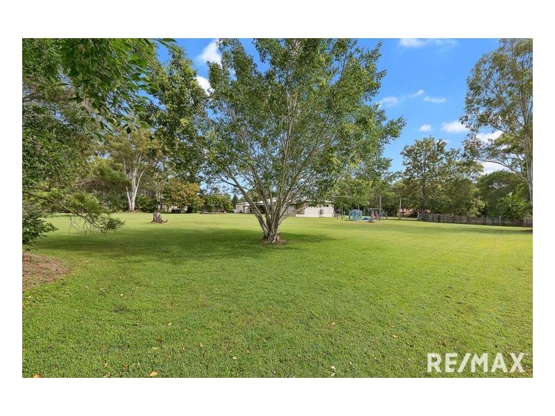 96 Seaview Drive, Booral QLD 4655