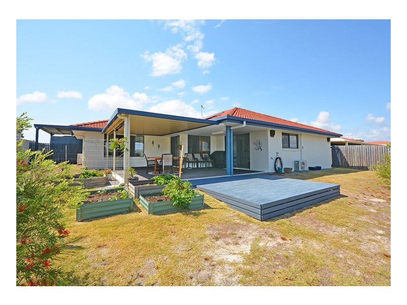 25 Lady Nelson Drive, Eli Waters QLD 4655