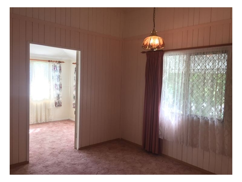 17 Charles Street, Pialba QLD 4655