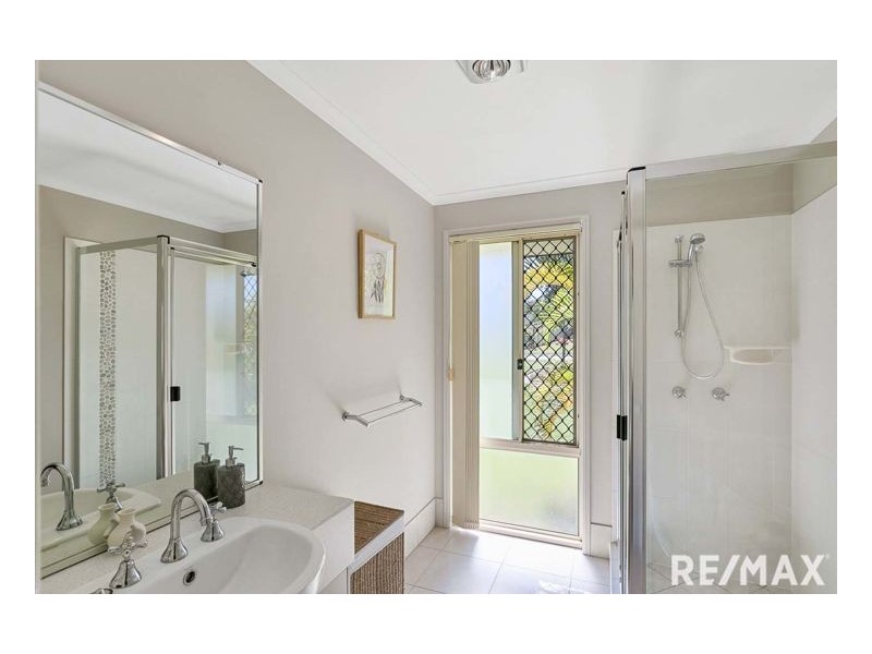 11 Southfork Circuit, Burrum Heads QLD 4659