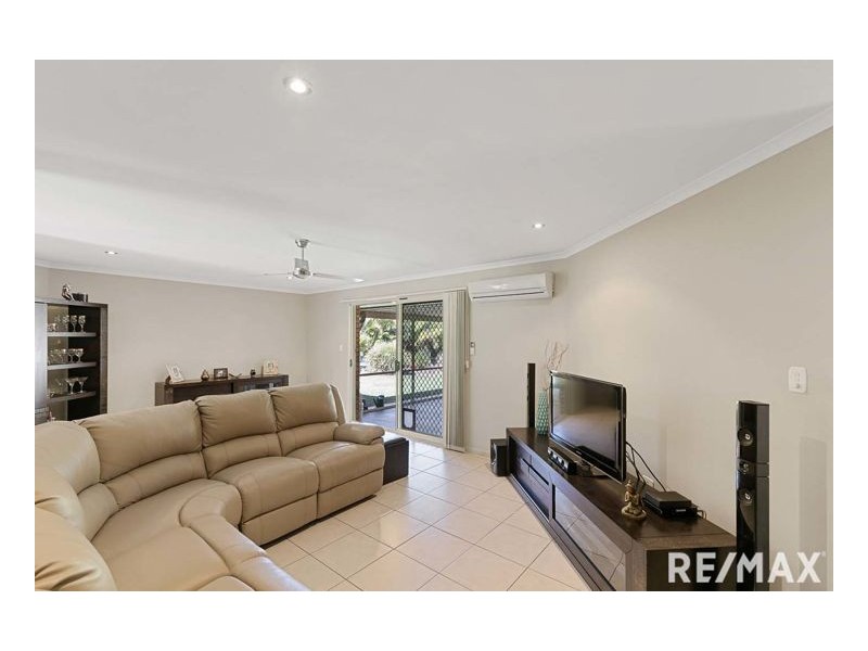 11 Southfork Circuit, Burrum Heads QLD 4659