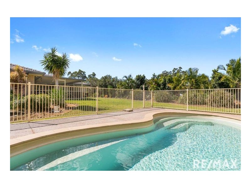 11 Southfork Circuit, Burrum Heads QLD 4659