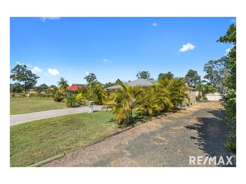 11 Southfork Circuit, Burrum Heads QLD 4659