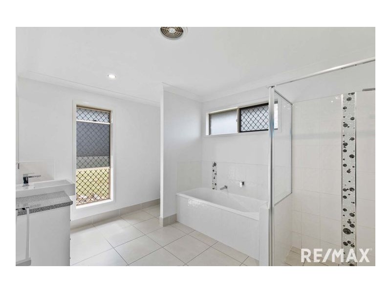 17 Karinya Circuit, Sunshine Acres QLD 4655