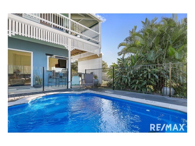 36 Island Outlook, River Heads QLD 4655