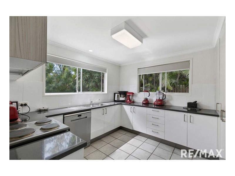 342 Torquay Terrace, Torquay QLD 4655