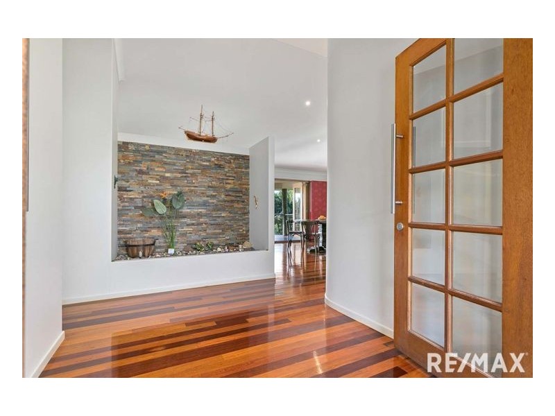 10-12 Gundesen Drive, Urraween QLD 4655