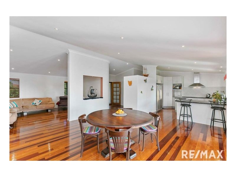 10-12 Gundesen Drive, Urraween QLD 4655