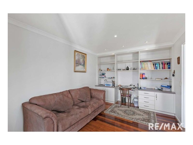 10-12 Gundesen Drive, Urraween QLD 4655