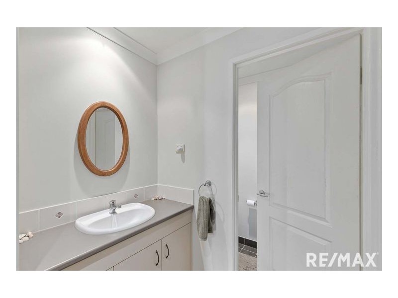 10-12 Gundesen Drive, Urraween QLD 4655