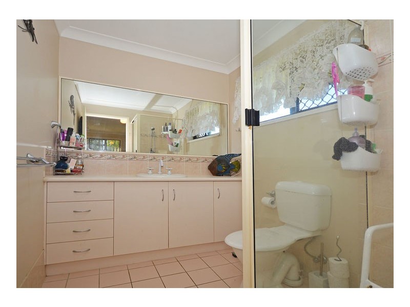 77 Green Acres Road, Dundowran QLD 4655