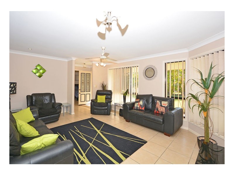 77 Green Acres Road, Dundowran QLD 4655