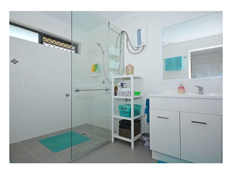 77 Green Acres Road, Dundowran QLD 4655