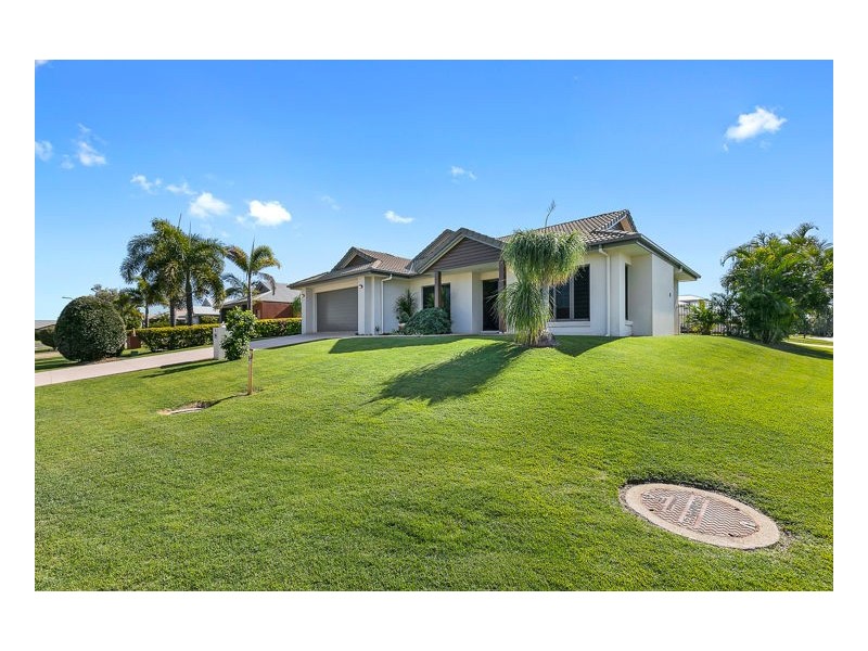 8 Lucas Drive, Burrum Heads QLD 4659