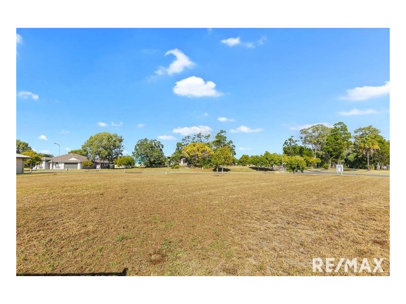 2 Barramundi Drive, Burrum Heads QLD 4659