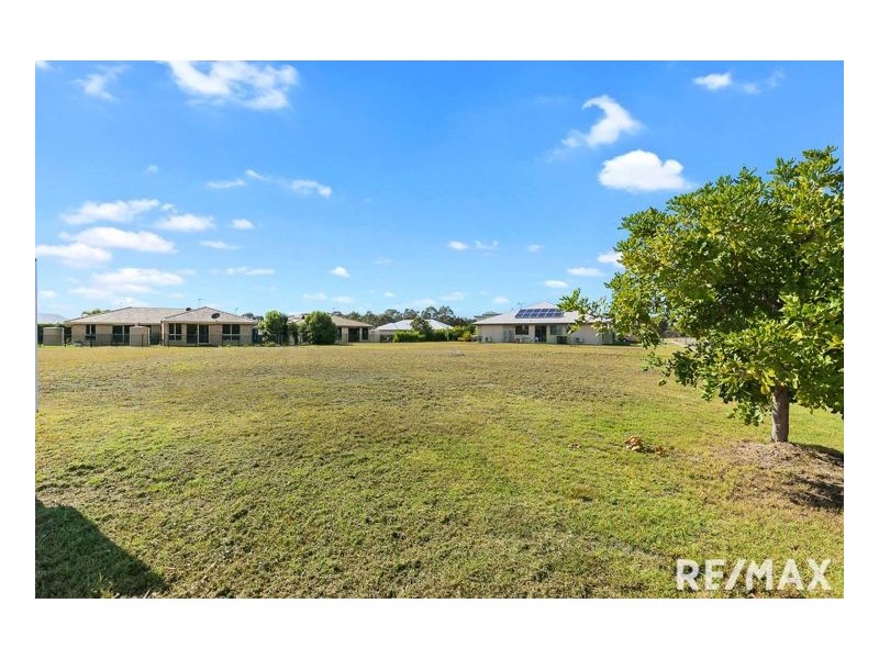 2 Barramundi Drive, Burrum Heads QLD 4659