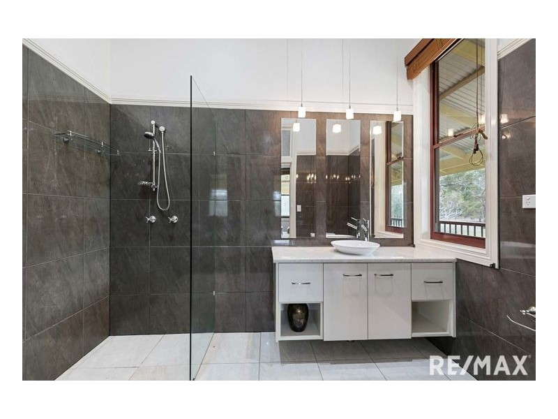 329 Condor Dr, Sunshine Acres QLD 4655