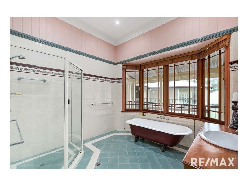 329 Condor Dr, Sunshine Acres QLD 4655