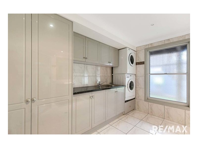 329 Condor Dr, Sunshine Acres QLD 4655