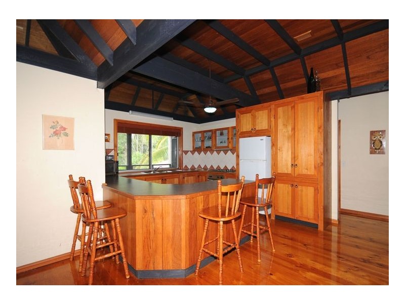 18 Ries Road, Toogoom QLD 4655