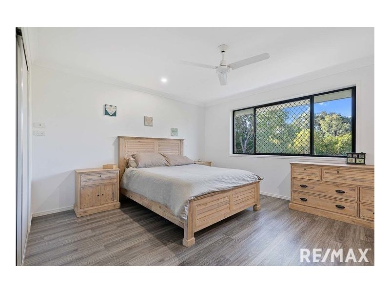 9 Oceanfront Court, Urangan QLD 4655