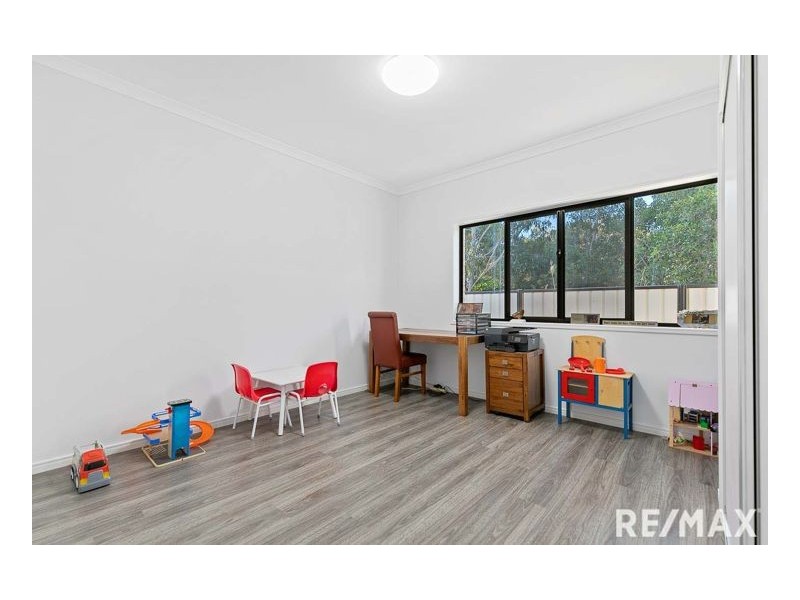 9 Oceanfront Court, Urangan QLD 4655
